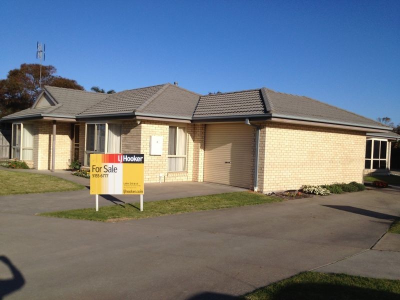 2/16-20 Roadknight Street, Lakes Entrance VIC 3909