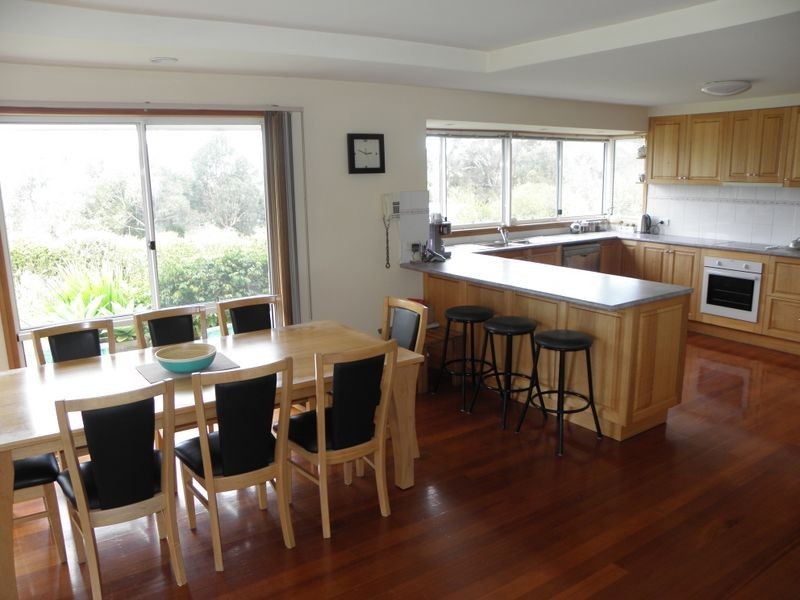 4 Reggardo Rise, Lakes Entrance VIC 3909