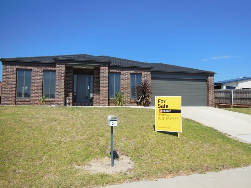 21 Norman Court, Lakes Entrance VIC 3909