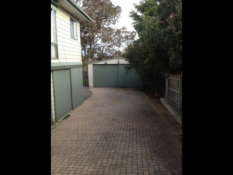 34 West Crescent, Lakes Entrance VIC 3909