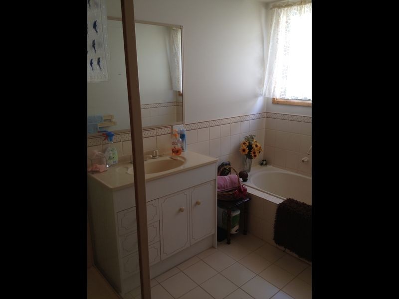 34 West Crescent, Lakes Entrance VIC 3909