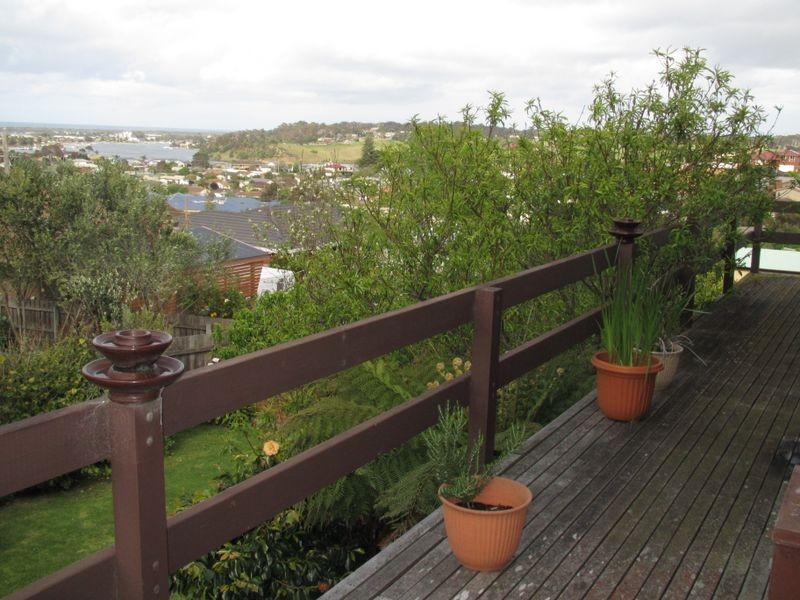 9 O’Neills Road, Lakes Entrance VIC 3909