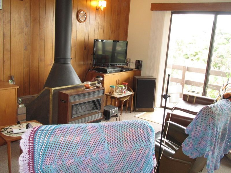 9 O’Neills Road, Lakes Entrance VIC 3909