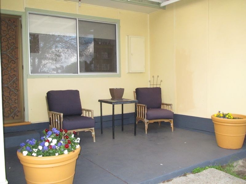 9 Devitt Street, Lakes Entrance VIC 3909