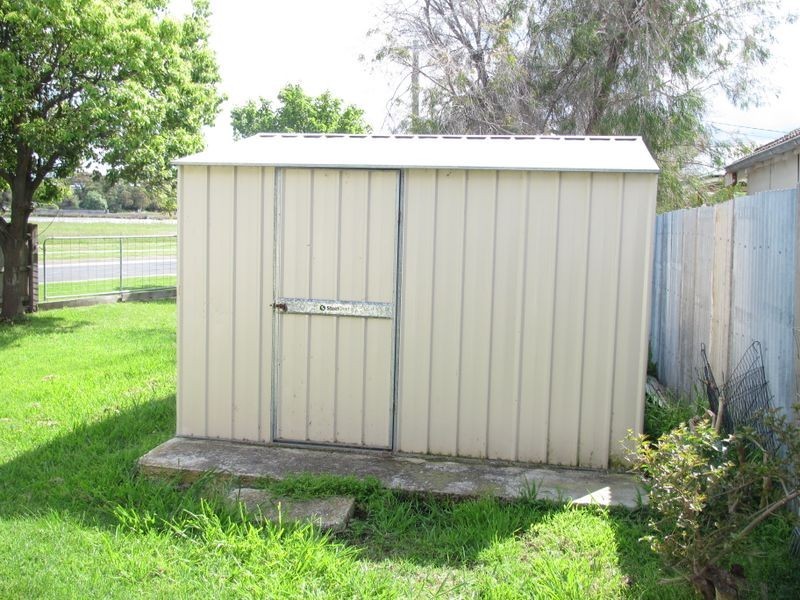 9 Devitt Street, Lakes Entrance VIC 3909