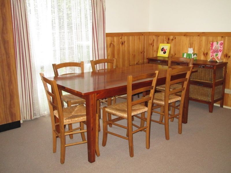 21 Point Road, Lakes Entrance VIC 3909