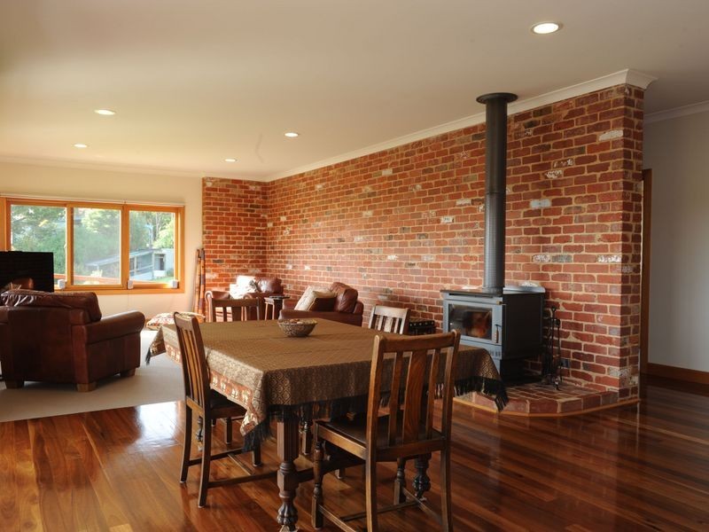 157 Albatross Road, Lakes Entrance VIC 3909