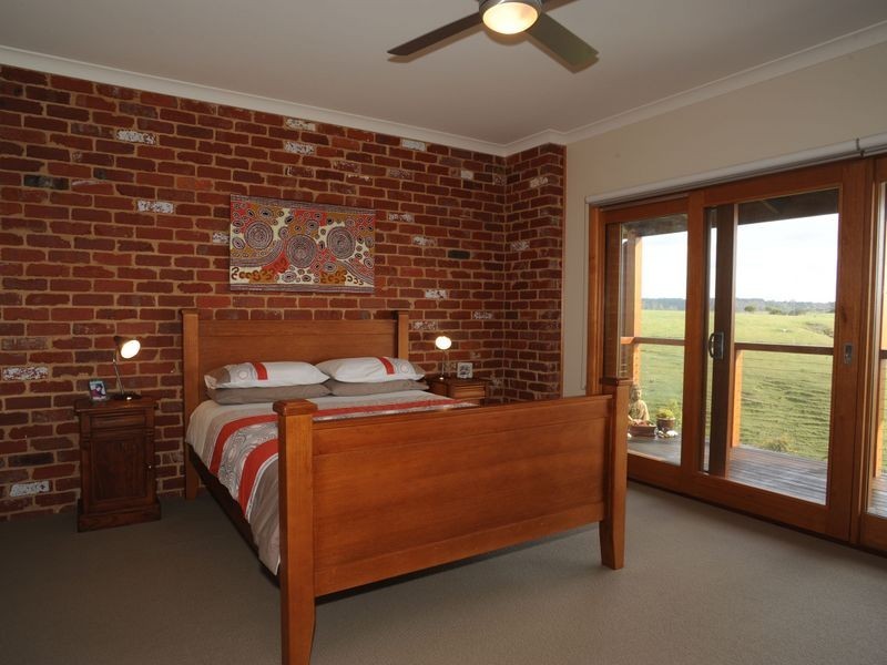 157 Albatross Road, Lakes Entrance VIC 3909