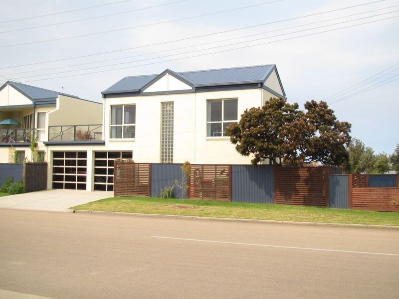 1/613 Esplanade, Lakes Entrance VIC 3909