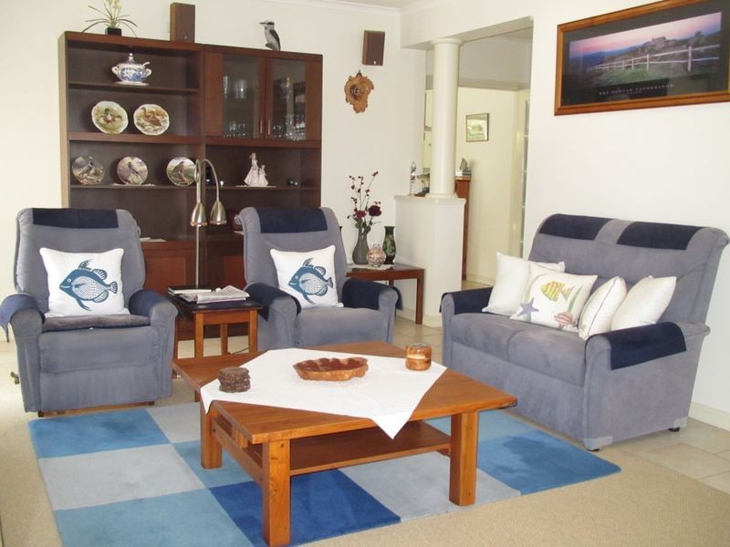 13 Stirling Drive, Lakes Entrance VIC 3909