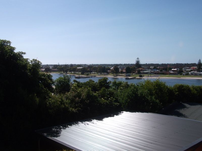 Lakes Entrance VIC 3909