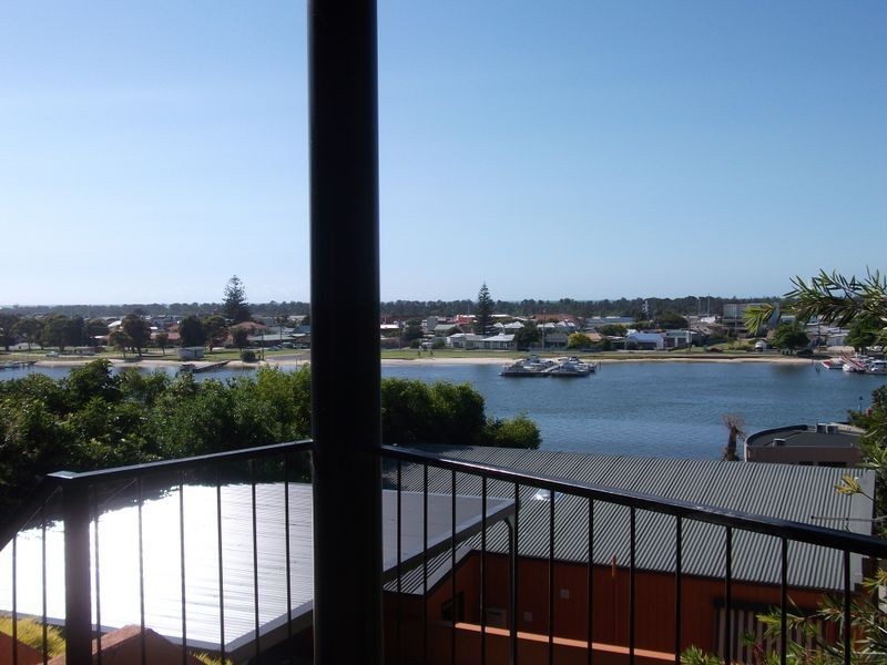 Lakes Entrance VIC 3909