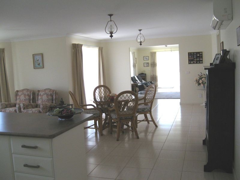 9 The Balcony, Lakes Entrance VIC 3909