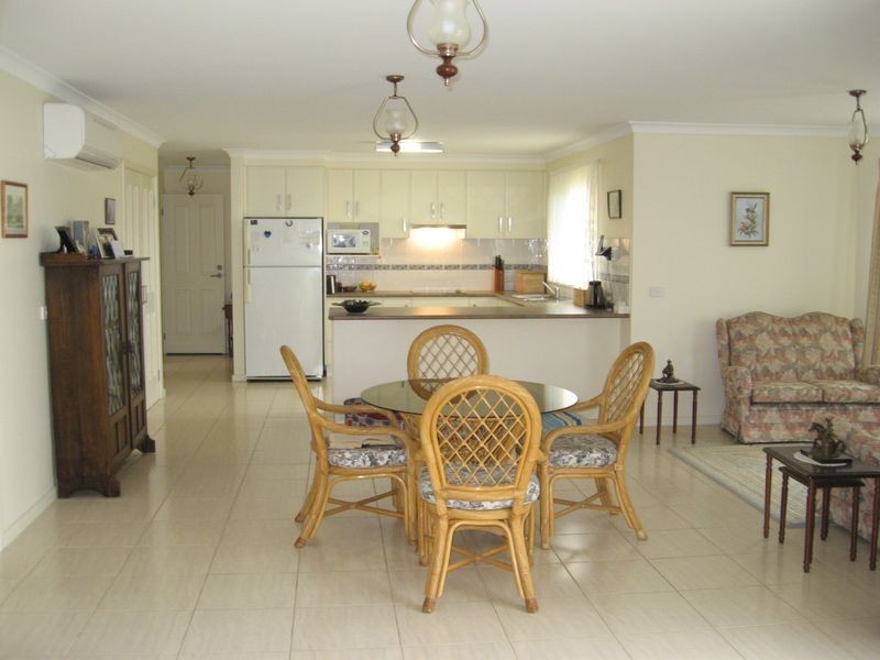 9 The Balcony, Lakes Entrance VIC 3909