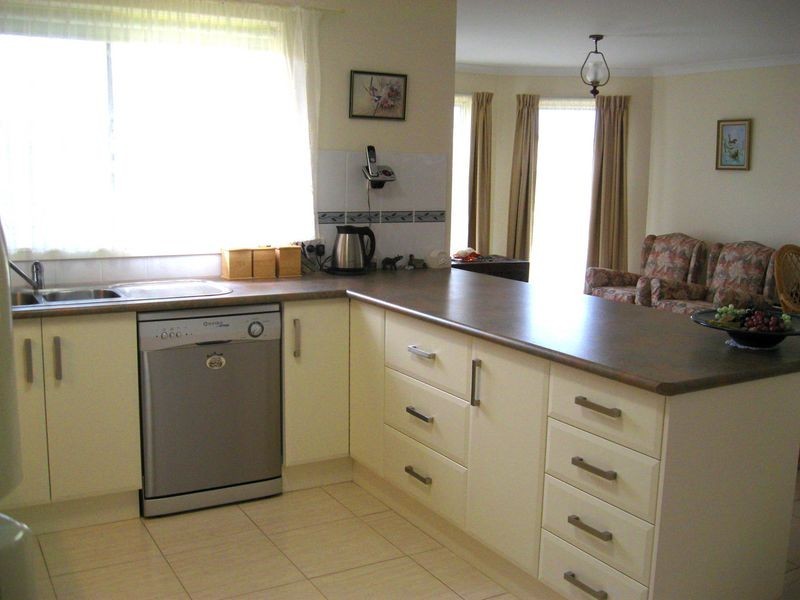 9 The Balcony, Lakes Entrance VIC 3909