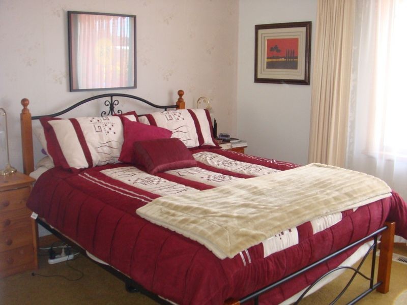 14 Devitt, Lakes Entrance VIC 3909