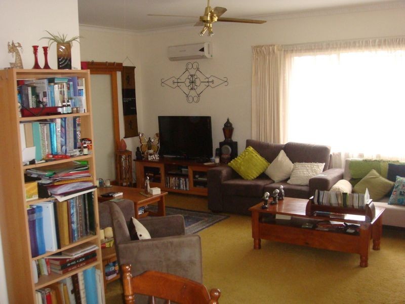 14 Devitt, Lakes Entrance VIC 3909