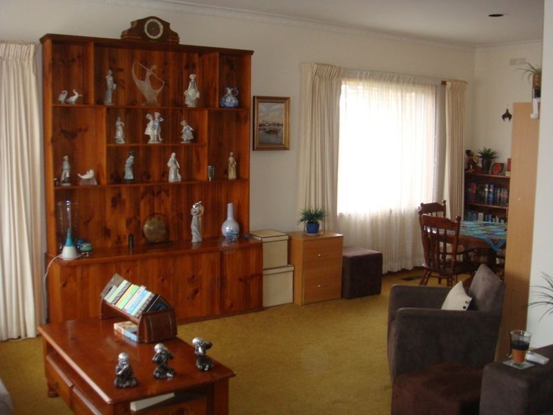 14 Devitt, Lakes Entrance VIC 3909