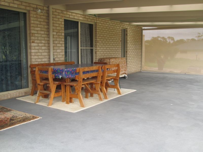 32 O’Donnell Drive, Lakes Entrance VIC 3909