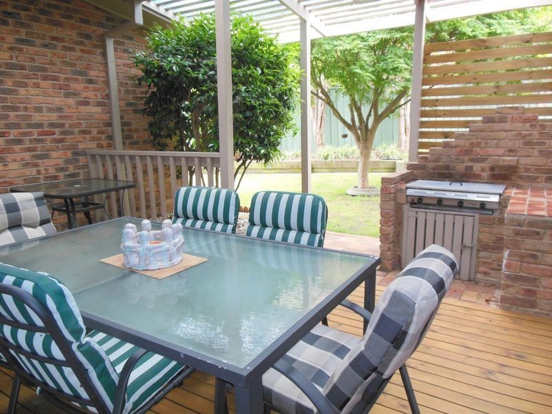 8 Highland Court, Lakes Entrance VIC 3909