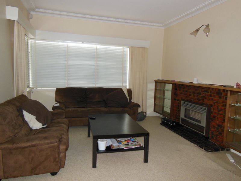 3 Whiters Street, Lakes Entrance VIC 3909