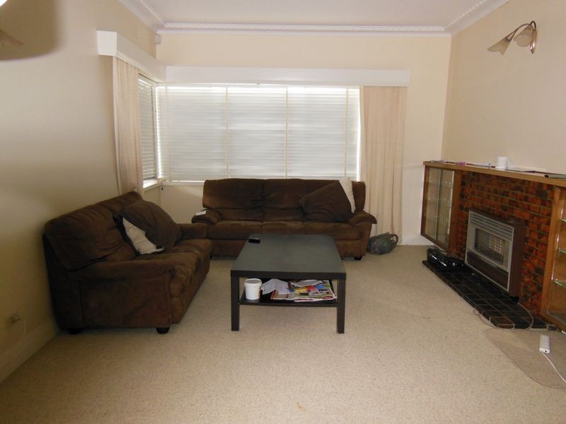 3 Whiters Street, Lakes Entrance VIC 3909