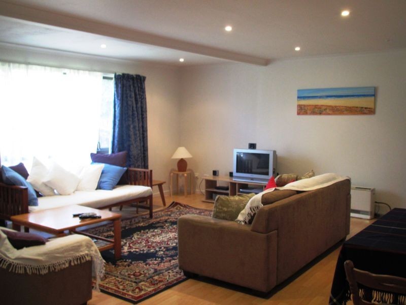 8 View Street, Lakes Entrance VIC 3909