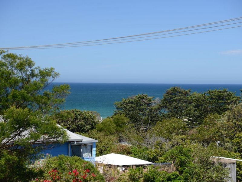 1 Skidale Close, Lake Tyers Beach VIC 3909