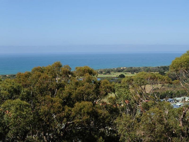 30 Oceanview Parade, Lakes Entrance VIC 3909