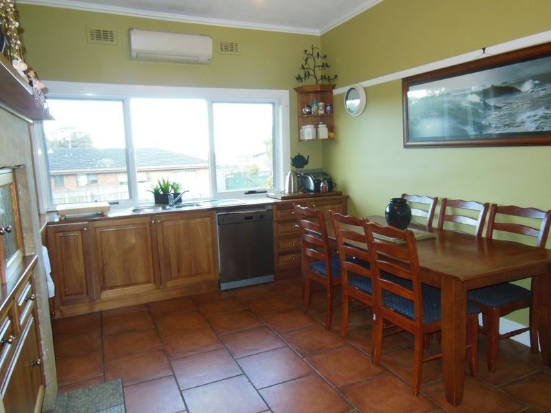 80 Hazel Road, Kalimna VIC 3909