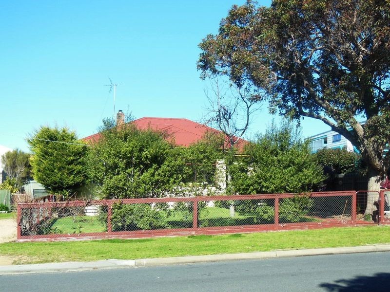 80 Hazel Road, Kalimna VIC 3909