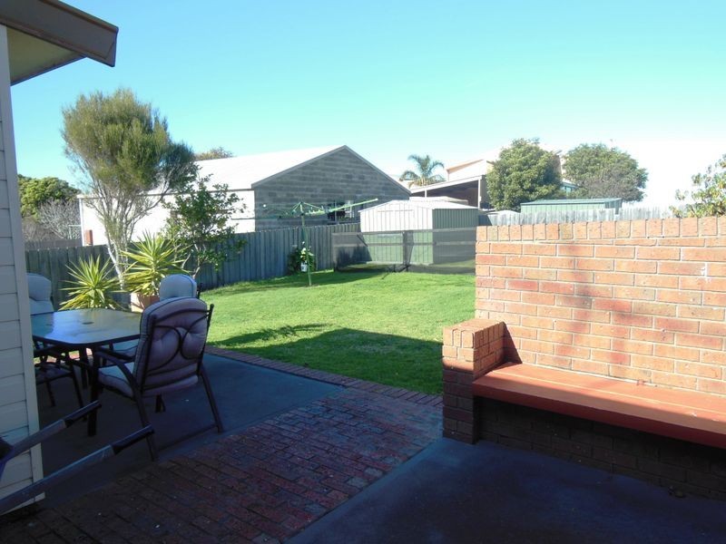 80 Hazel Road, Kalimna VIC 3909