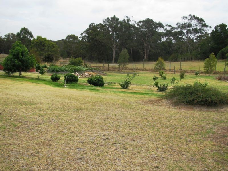 183 Ostlers Road, Lakes Entrance VIC 3909