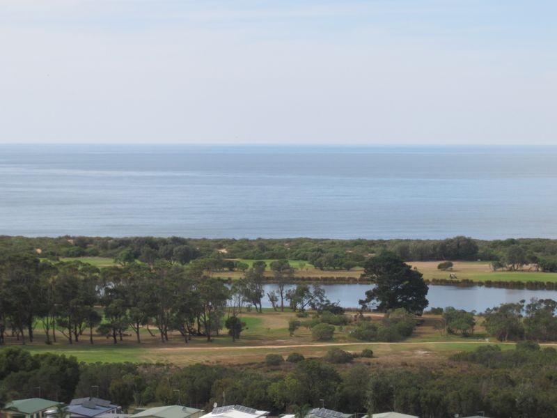 8/15 Lyrebird Court, Lakes Entrance VIC 3909