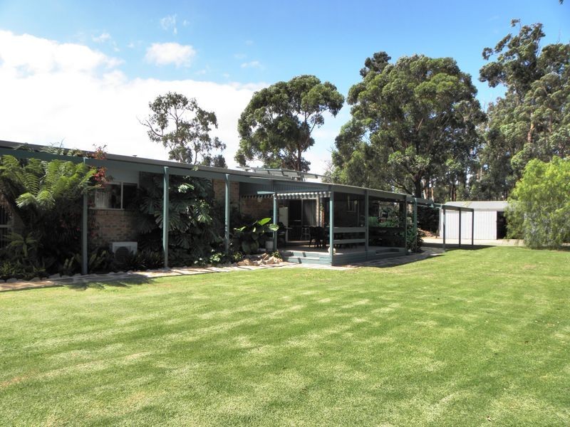 21 Mill Point Road, Lakes Entrance VIC 3909