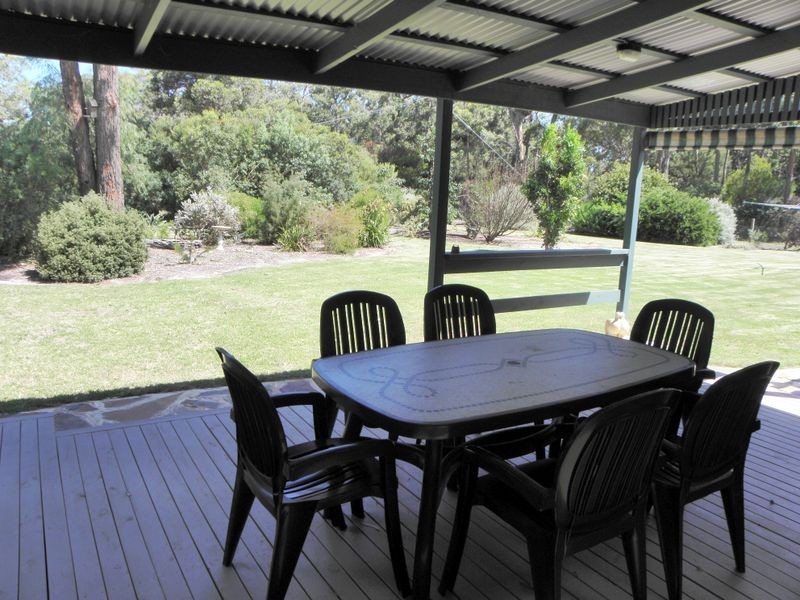 21 Mill Point Road, Lakes Entrance VIC 3909