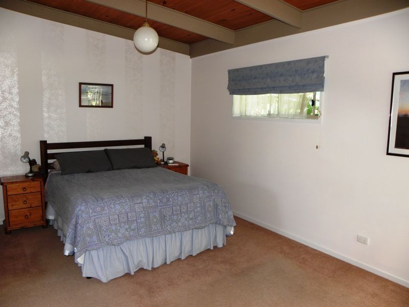21 Mill Point Road, Lakes Entrance VIC 3909