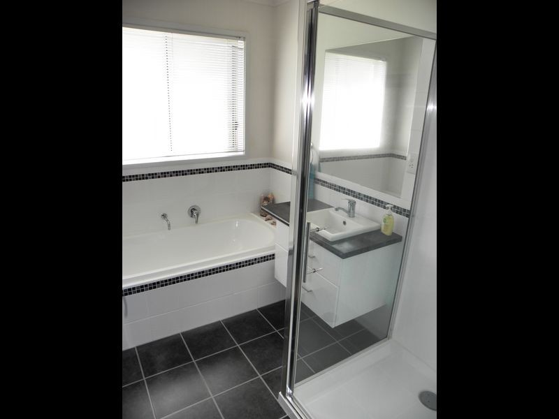 21 Mill Point Road, Lakes Entrance VIC 3909