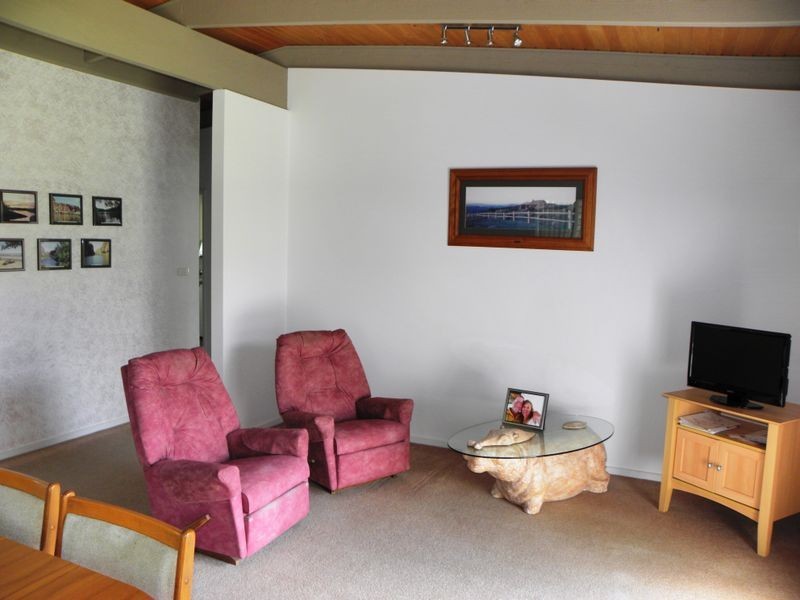 21 Mill Point Road, Lakes Entrance VIC 3909