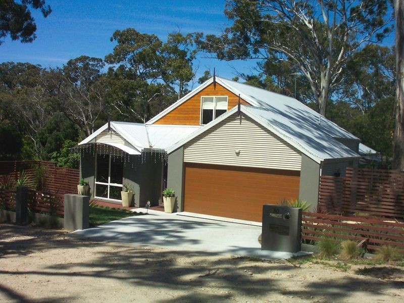 30 Beveridges Road, Lakes Entrance VIC 3909