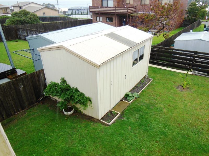 10 Lakeside Drive, Lake Tyers Beach VIC 3909