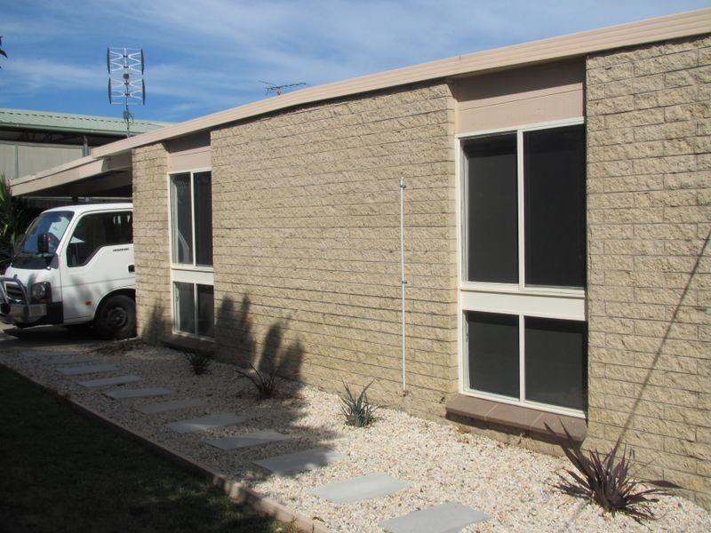 41 Capes Road, Lakes Entrance VIC 3909