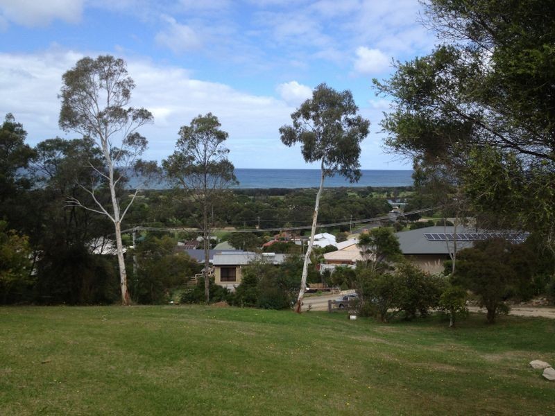 16 Gay Street, Lakes Entrance VIC 3909