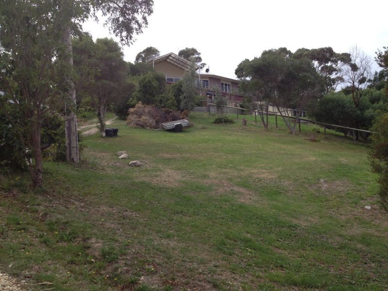 16 Gay Street, Lakes Entrance VIC 3909