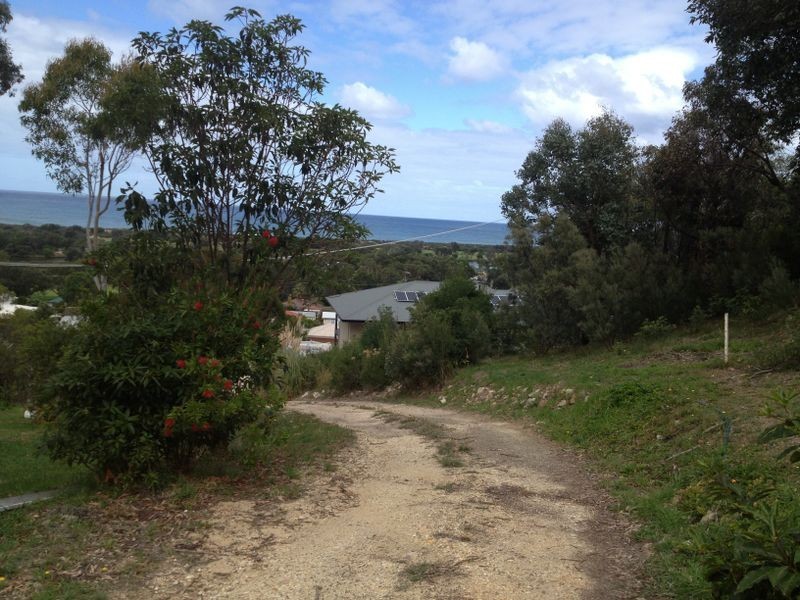 16 Gay Street, Lakes Entrance VIC 3909