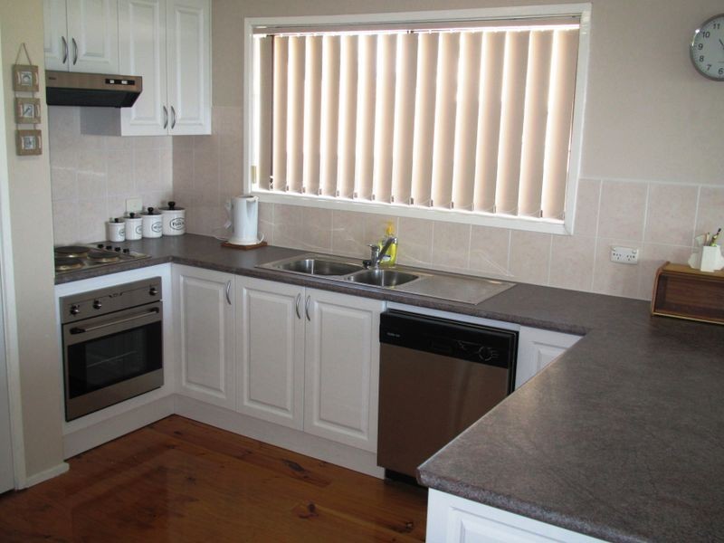 30 Gay Street, Lakes Entrance VIC 3909