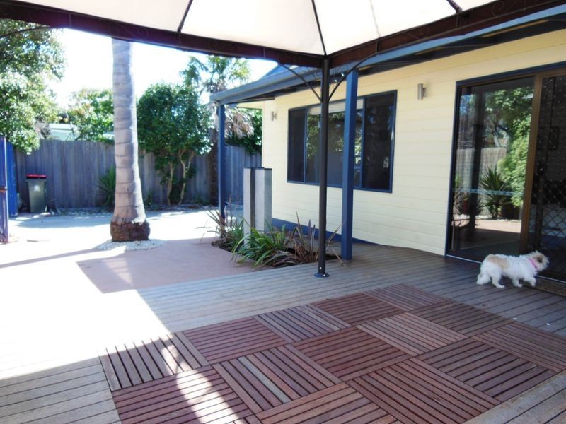 3 Middle Street, Lakes Entrance VIC 3909