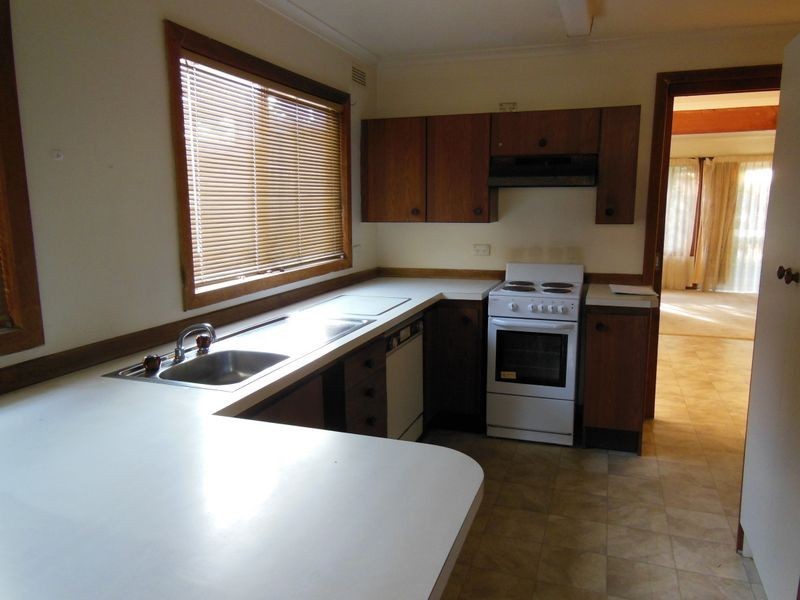 109 Hazel Road, Kalimna VIC 3909