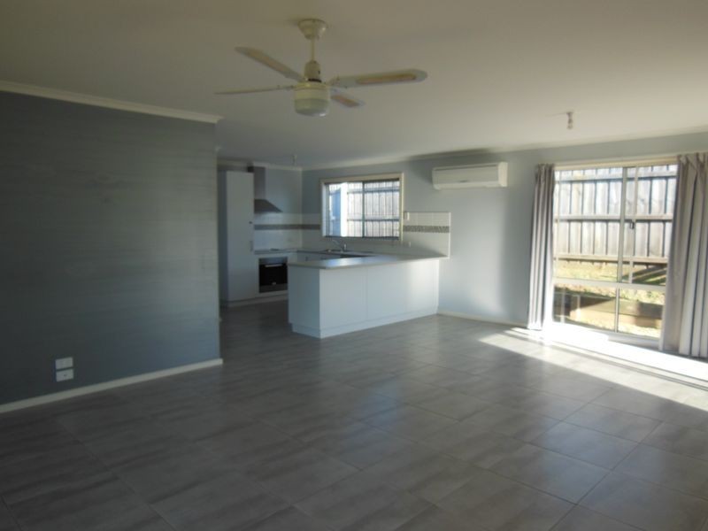 24 Albatross Road, Lakes Entrance VIC 3909