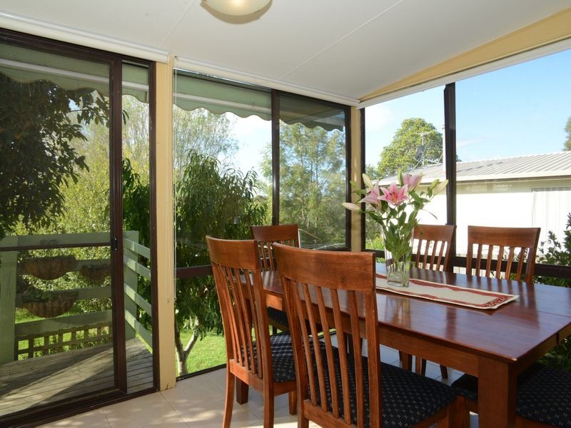 25 Albatross Road, Lakes Entrance VIC 3909